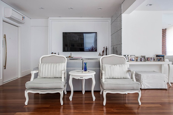 Poltronas na sala de estar