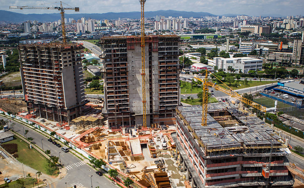 Obra no Jardim das Perdizes, bairro planejado da Tecnisa com Patrimônio de Afetação