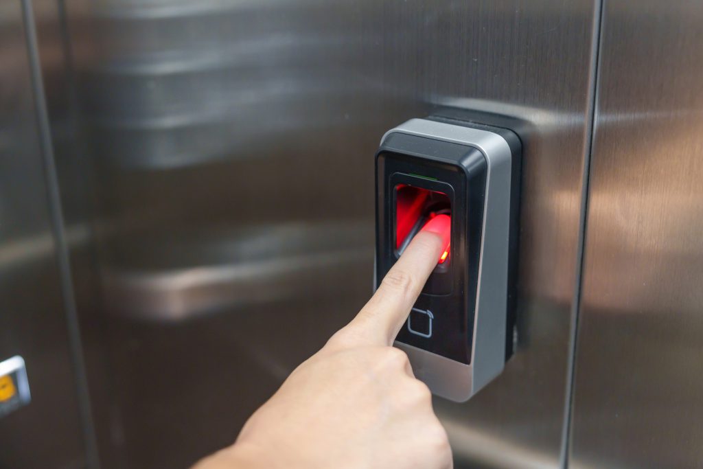 Biometria nos elevadores